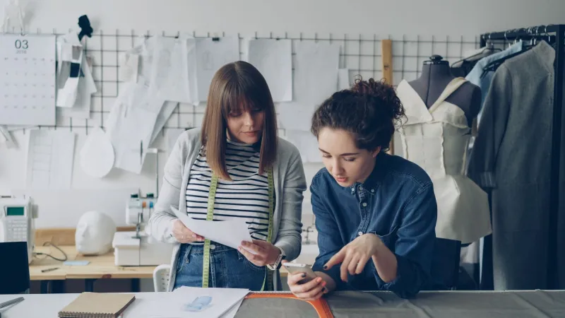 Twee handen, één handschrift: het creatieve huwelijk achter Tweelingen Design